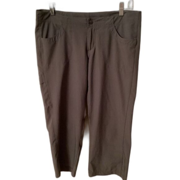 PATAGONIA SIZE 10 GRAY POLYESTER SPANDEX CROPPED PANTS HIKING CAMPING - Picture 1 of 8